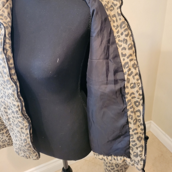 LEOPARD PRINT DENIM JACKET - Picture 4 of 6